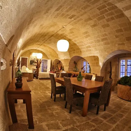 Domus Decclesiis 4*